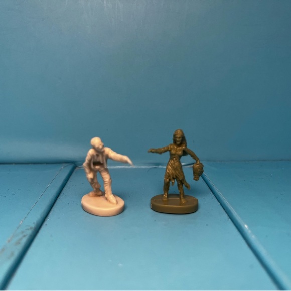 Twilight Creations’ Zombies!!! Board Game - Second Edition - Picture 9 of 16